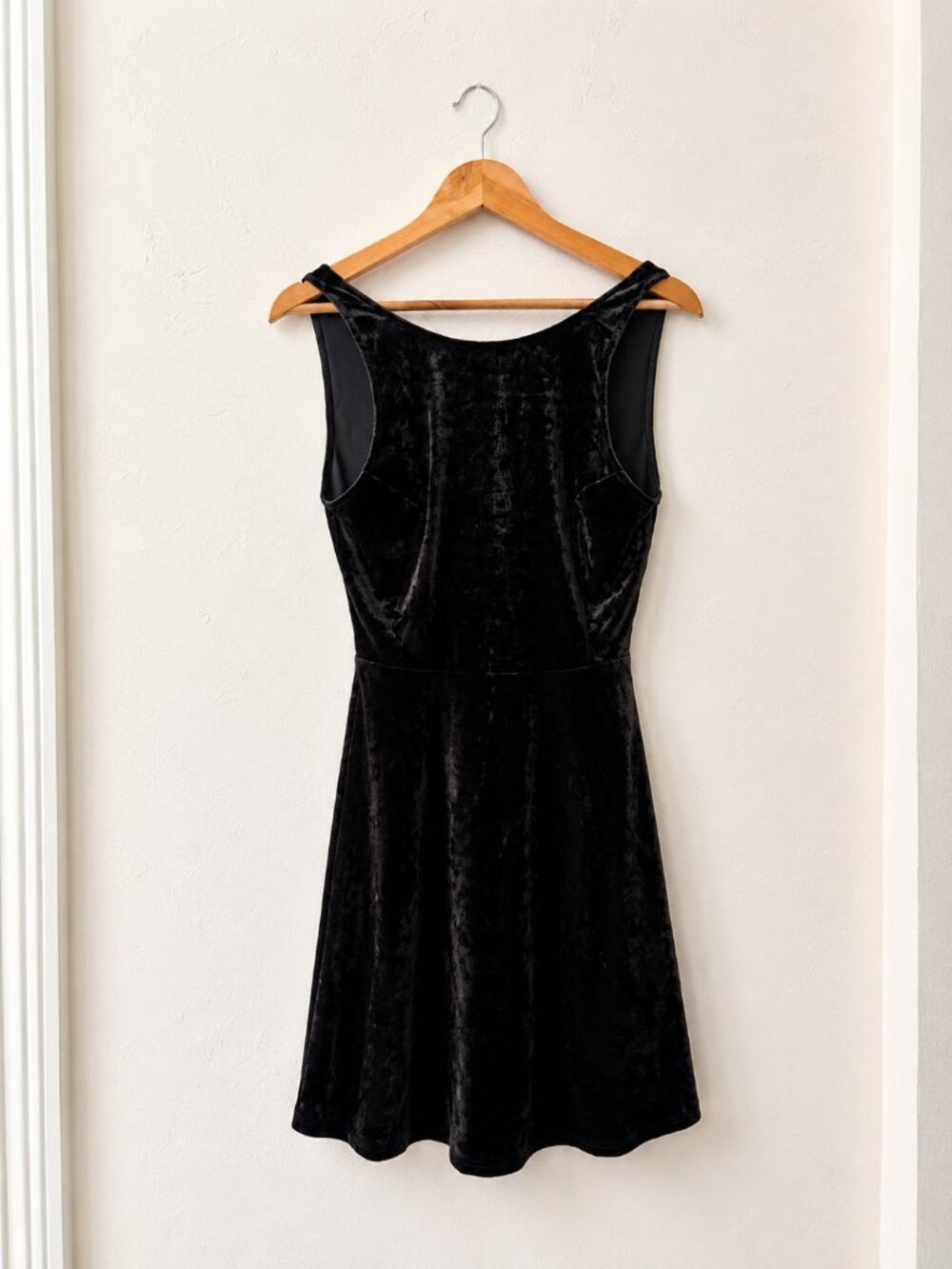 V-neck Velvet Black Dress